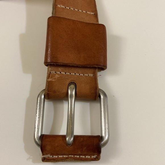 CLUB MONACO MEN GENUINE 1 1/2 INCHES TAN LEATHER BELT WITH SILVER BUCKLE 34 - Picture 2 of 10